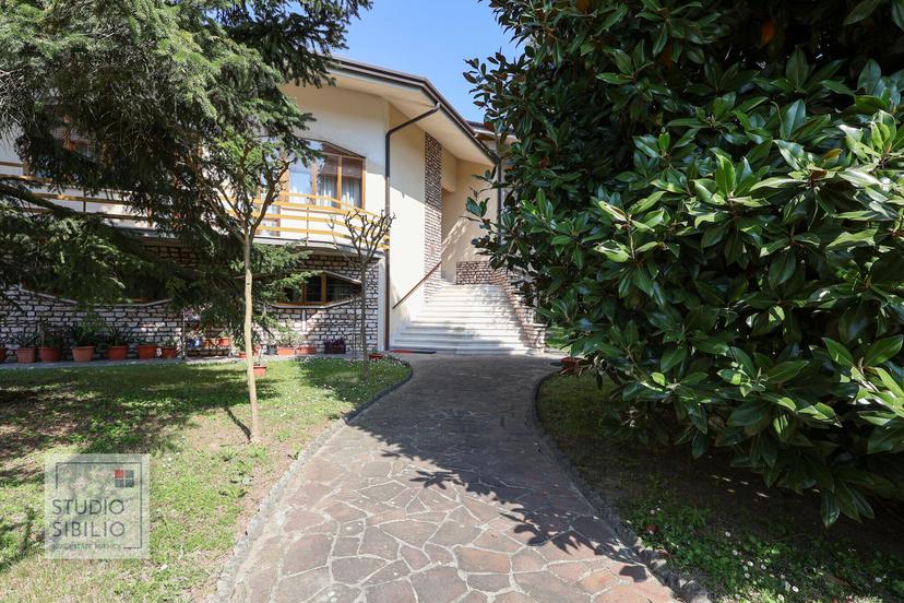 Villa unifamiliare, Borgo Virgilio — foto 3 di 5
