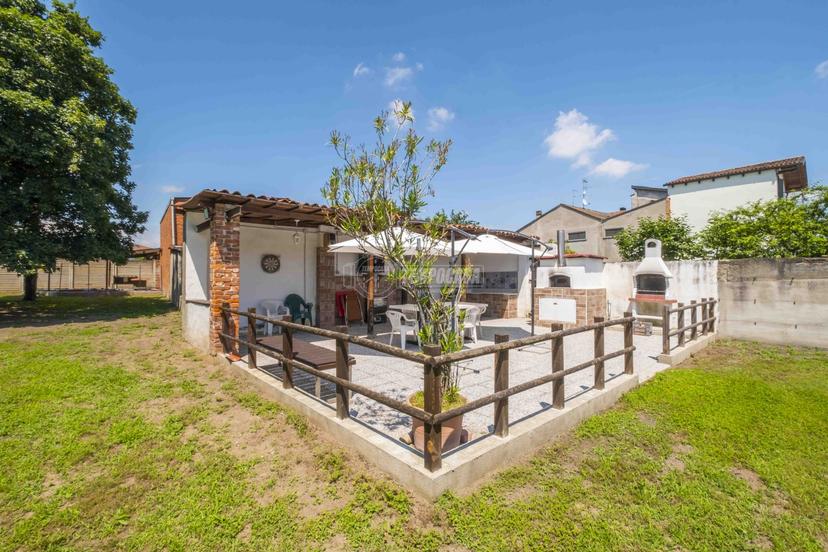 Casa indipendente in Via Vittorio Emanuele II, Vicolungo — foto 2 di 5