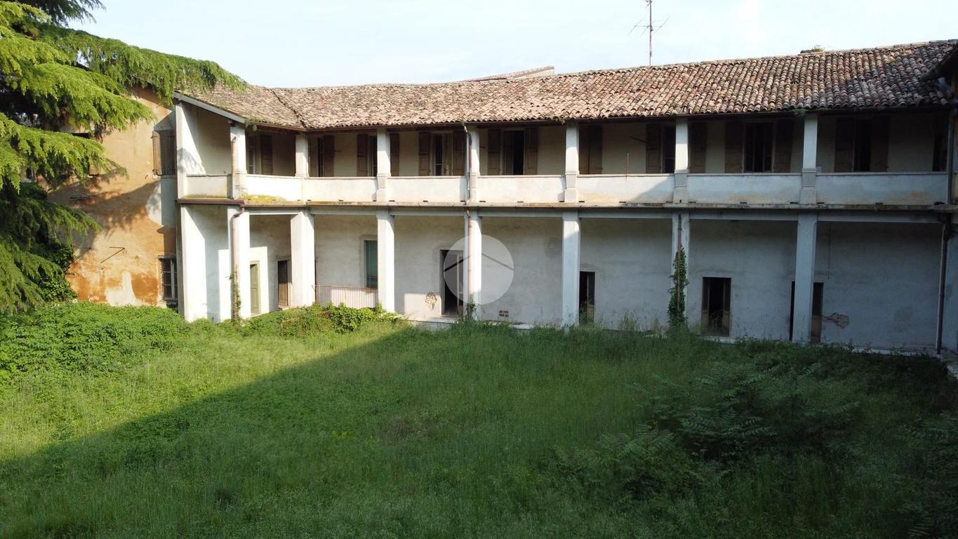 Rustico in Vicolo del Pozzo 2, Lonato del Garda