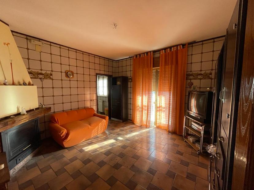 Casa indipendente in Via Pantano, Paterno — foto 4 di 5