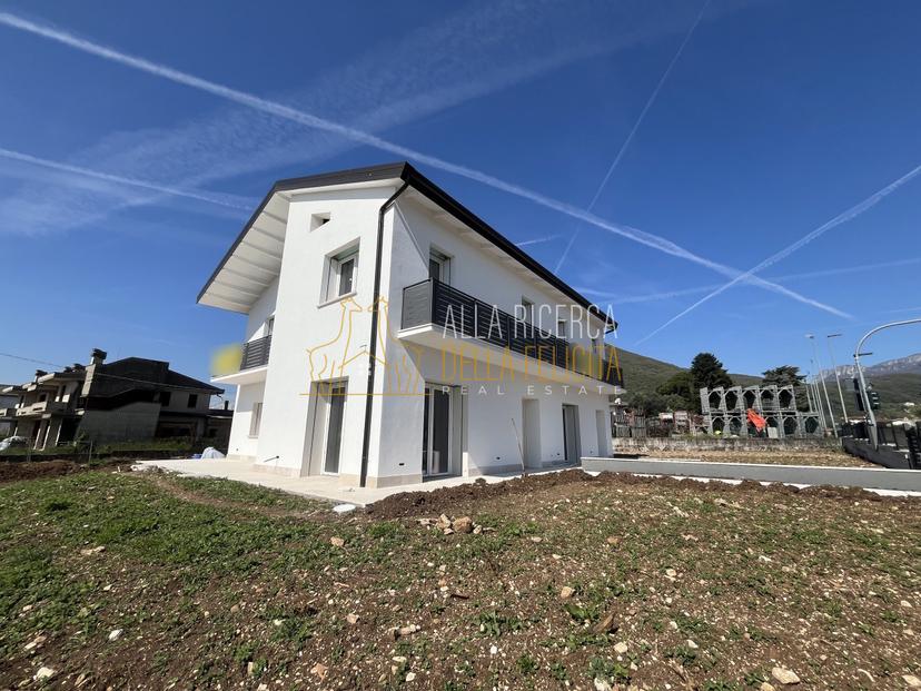 Villa in Via Monte Pasubio 10, Piovene Rocchette — foto 2 di 4