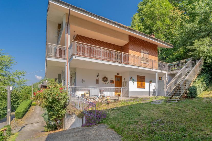 Appartamento in villa in Via Matteodo Bernardo, Frassino
