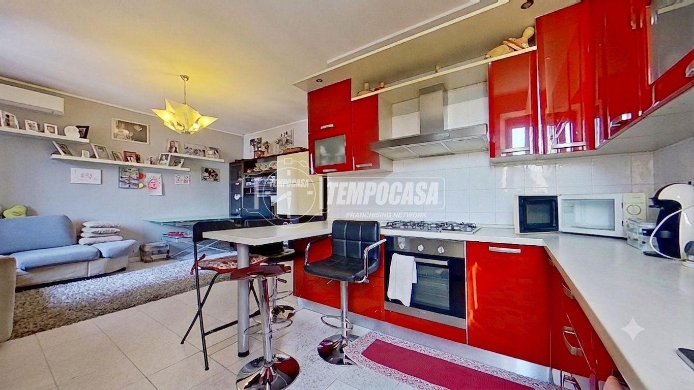 Bilocale in Via Agostoni 22/Corte, Lissone