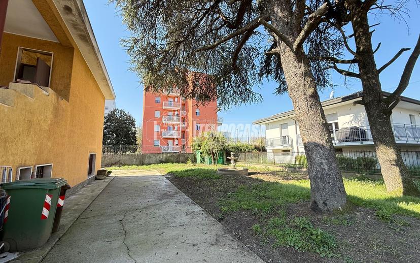 Villa in Via Luigi Pirandello 10, Rozzano — foto 4 di 5