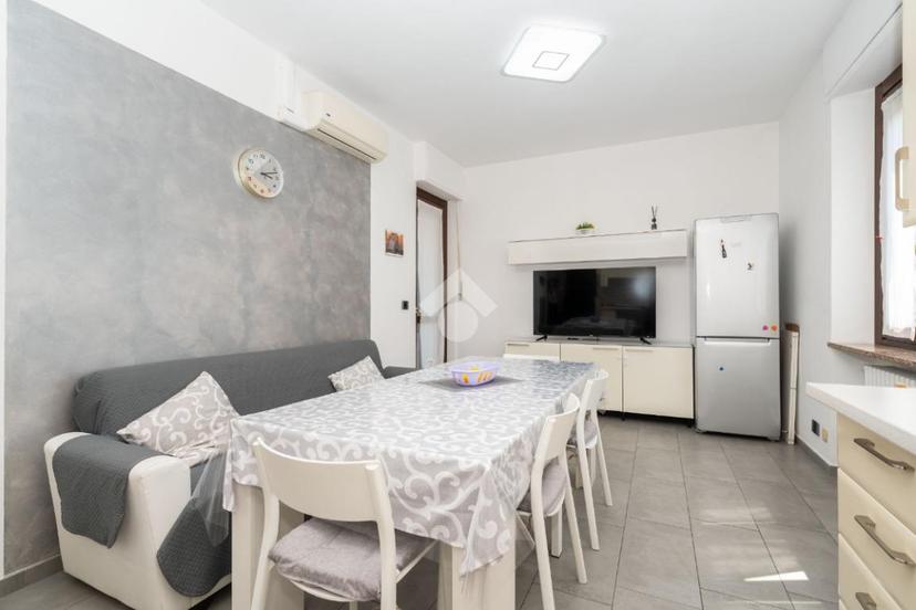 Trilocale in Via Martin Luther King 5, Caselle Torinese — foto 3 di 5