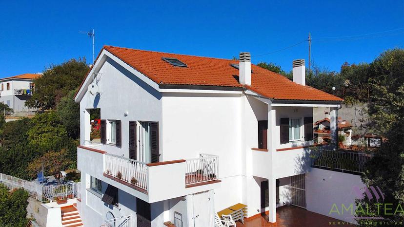 Porzione di villa, Noli — foto 2 di 5