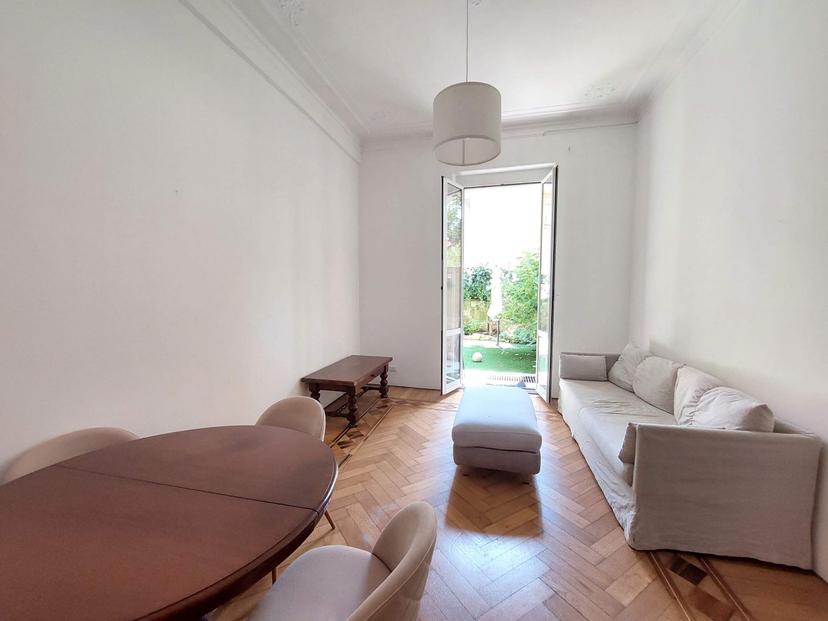 Trilocale in Corso Magenta, Genova