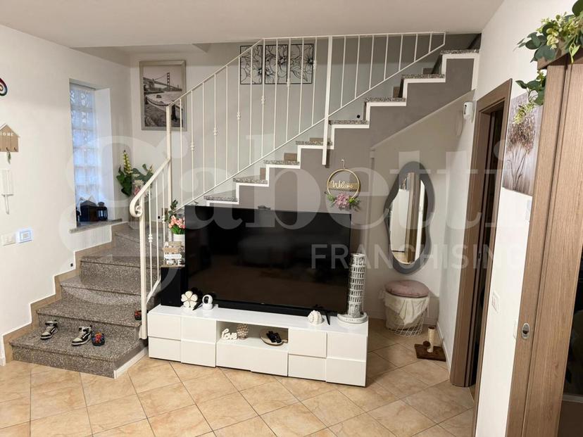 Villa a schiera in Via Roma 10/E, Vellezzo Bellini — foto 4 di 5