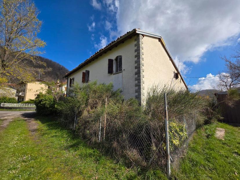 Villa in Località Amore di Sopra 2, Vergato — foto 2 di 5
