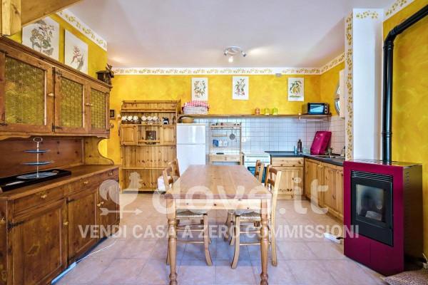 Bilocale in Via Alcide De Gasperi 8, Val Brembilla