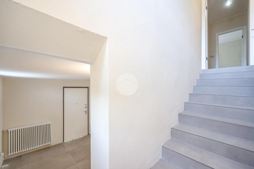 Villa in Via Lionello Fiumi 10, Cavaion Veronese — foto 5 di 5