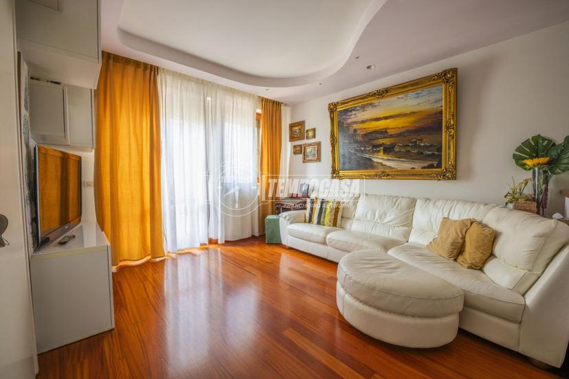 Casa indipendente in Via Pino Amato 32/Aa, Monte San Giusto — foto 2 di 5