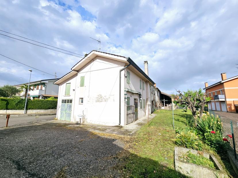 Casa indipendente in Via Veneto, Granze — foto 4 di 5