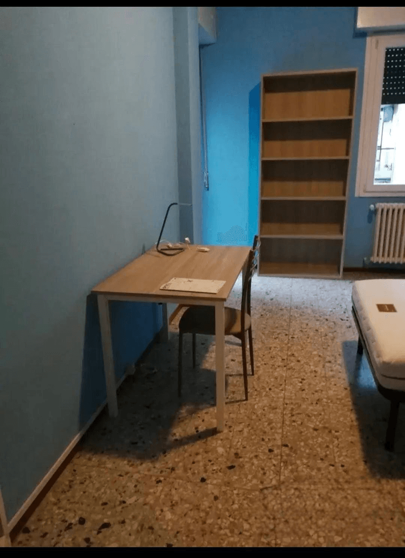 Stanza in appartamento in Via della Taccona, Monza
