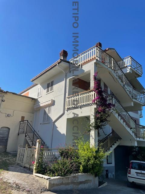 Villa a schiera in Via  S. Andrea 14, Cupra Marittima