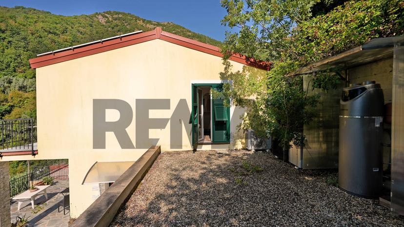 Casa indipendente in Via dei Turchi 7, Avegno