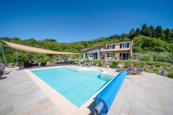Villa in Via Veleura 2, Castiglione Chiavarese