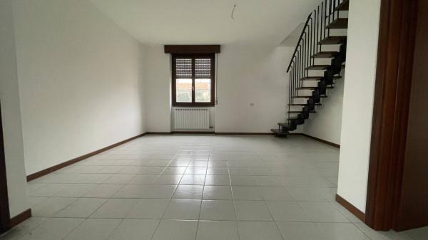 Quadrilocale in Via Prealpi, Arosio