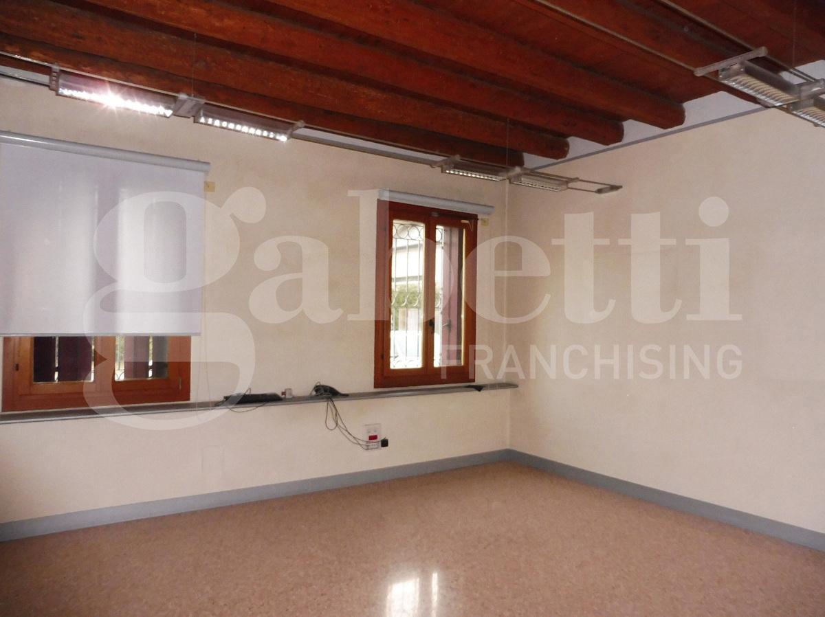 Appartamento in Via Salute 34, Rossano Veneto