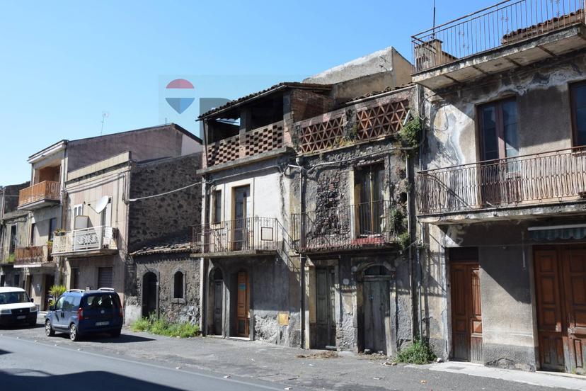 Casa indipendente in Via G. Bonaventura 47/49/51, Randazzo — foto 2 di 5