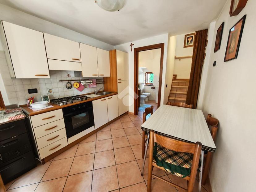 Casa indipendente in Piazza Cimbri 15, Roana — foto 3 di 5