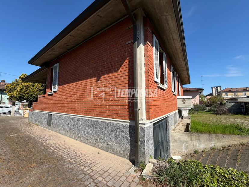 Villa in Via Liguria 5, Garlasco — foto 4 di 5