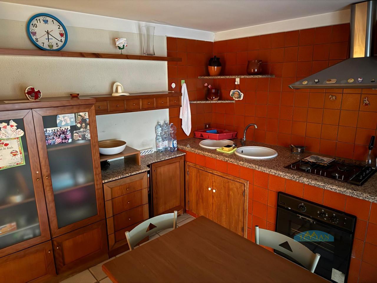 Casa indipendente in Vico V Orto Nannavecchia, Ceglie Messapica