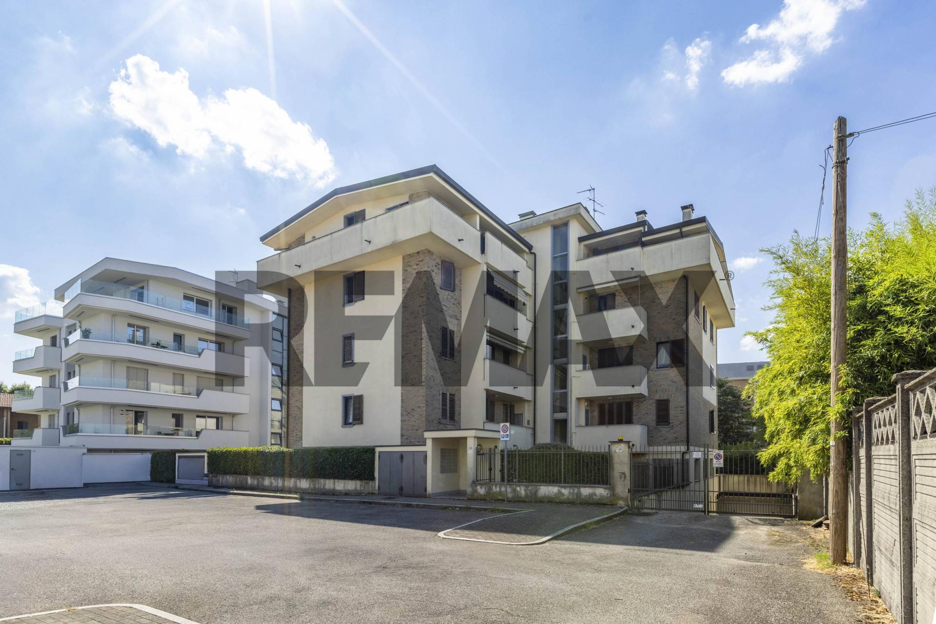 Trilocale in Via Giardino 26, Bovisio-Masciago