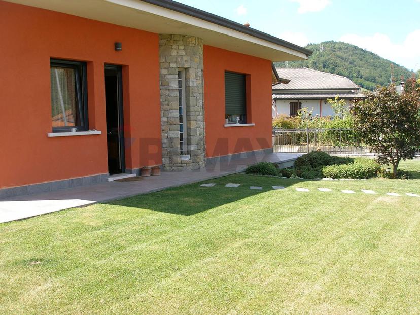 Villa, Palazzago — foto 2 di 5