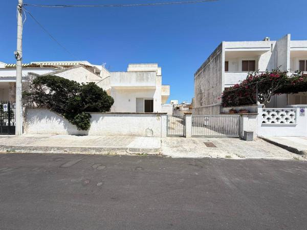 Villa in Via Palmiro Togliatti 47, Melendugno — foto 2 di 5
