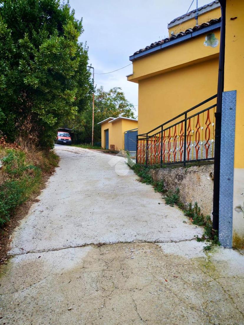 Rustico in Frazione Polesio, Ascoli Piceno — foto 5 di 5