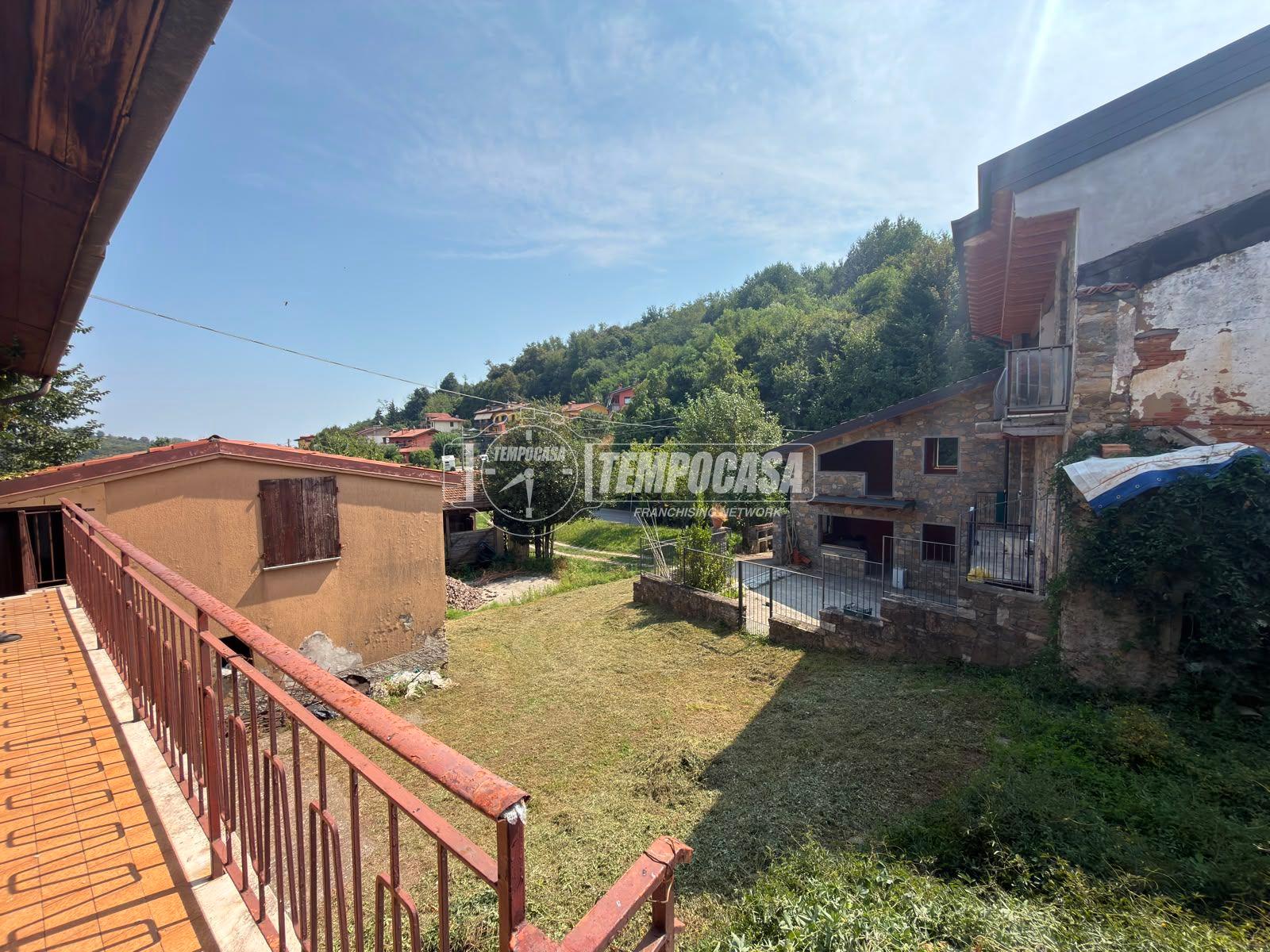 Casa indipendente in Via Zanoli, Gandosso