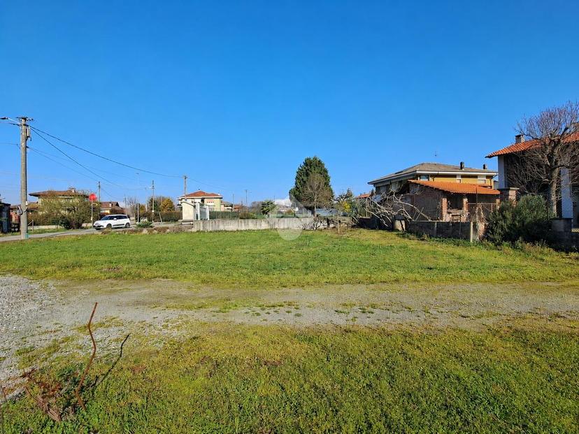 Casa indipendente in Via Lago 32, Alice Castello — foto 3 di 5