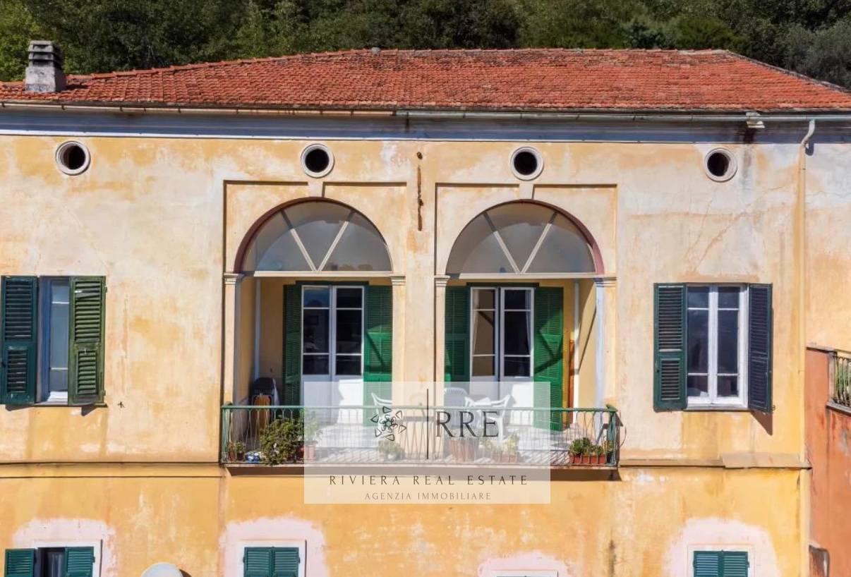 Casa indipendente in Borgata Chiesa, Loano