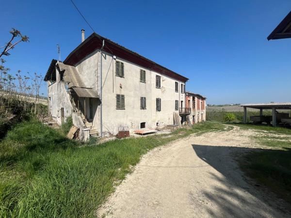 Rustico in Corso della Libertà, Canelli — foto 3 di 5