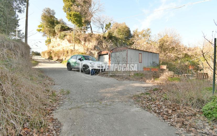 Quadrilocale in Strada Frazione Fonte di Campo 30, Ascoli Piceno — foto 4 di 5