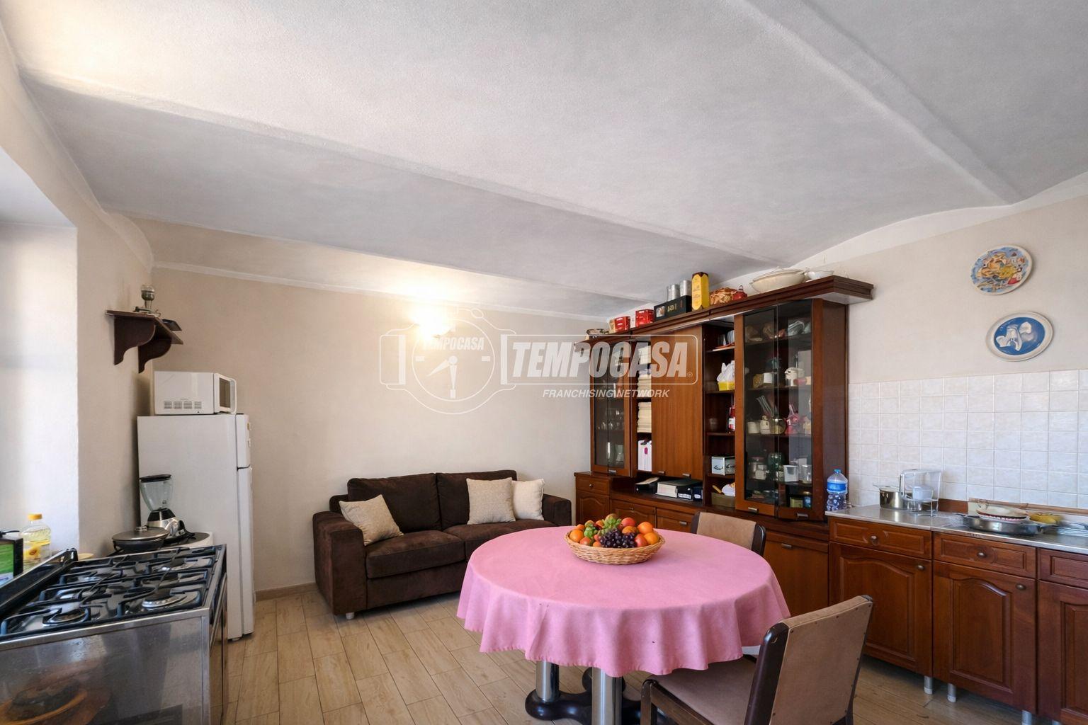 Casa indipendente in Via Fabio Filzi, Caluso