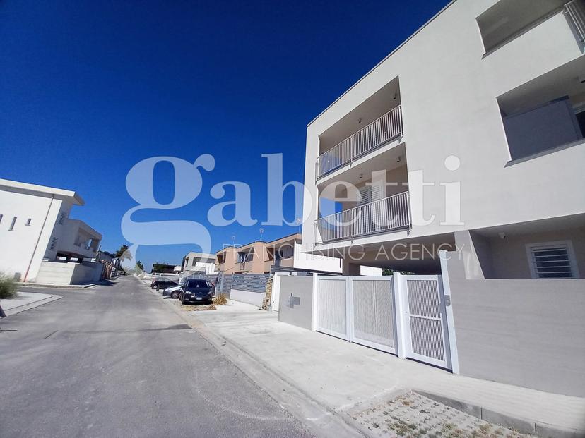 Villa a schiera in Via Madre Teresa di Calcutta 10, Parete