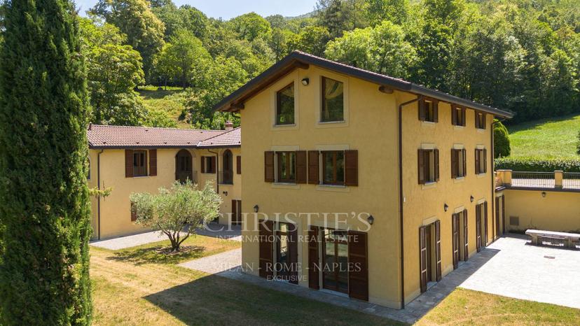 Villa in Via Gajum, Canzo — foto 5 di 5
