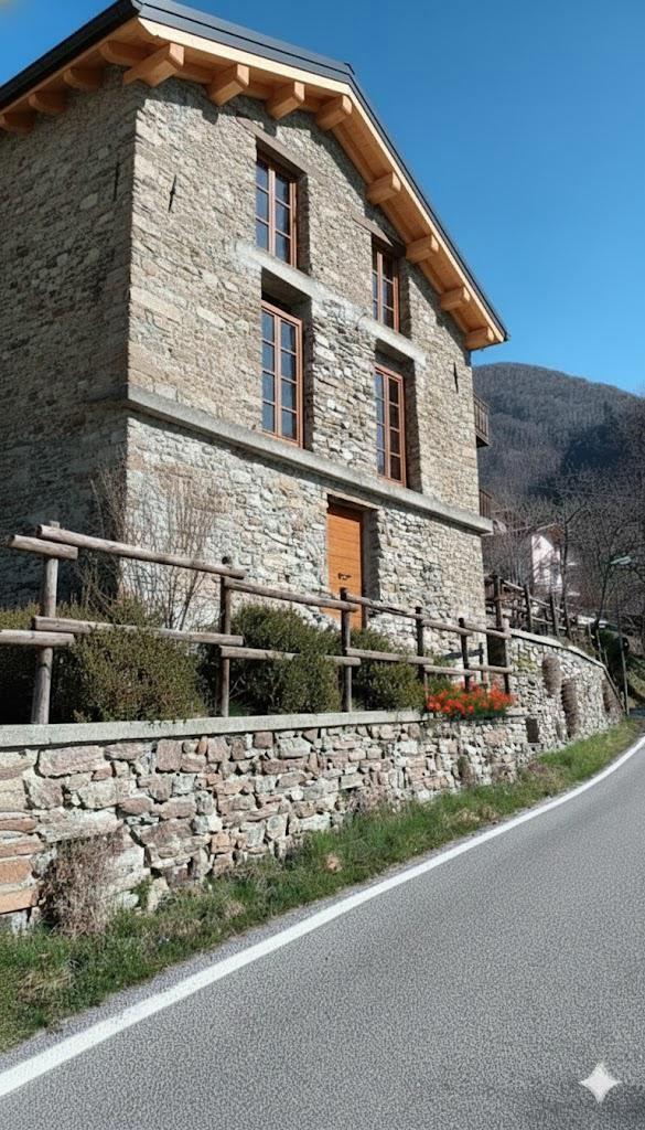 Rustico in Frazione Mornico, Bellano — foto 4 di 5