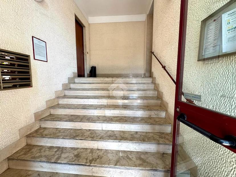 Trilocale in Via Pola 8, Novara