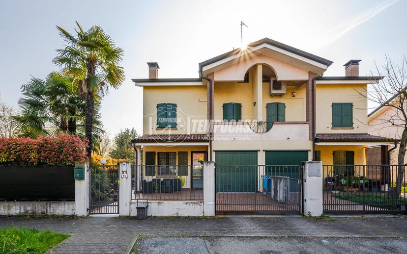 Villa a schiera in Via Manzotti 1/G, Correggio — foto 4 di 5