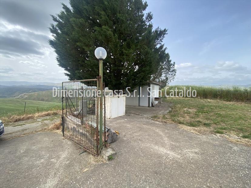Casale in Contrada Pescazzo, Snc, Caltanissetta — foto 3 di 5