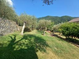 Porzione di casa, Avegno
