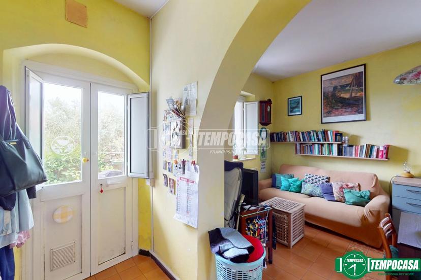 Trilocale in Via della Lobbia 22, La Spezia