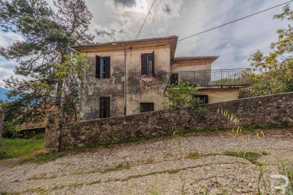Villa in Via Cariggio, Fivizzano — foto 2 di 5