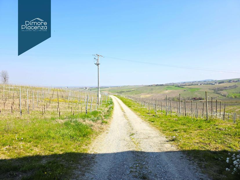 Villa unifamiliare in Località Montecucco 225, Ziano Piacentino — foto 2 di 5