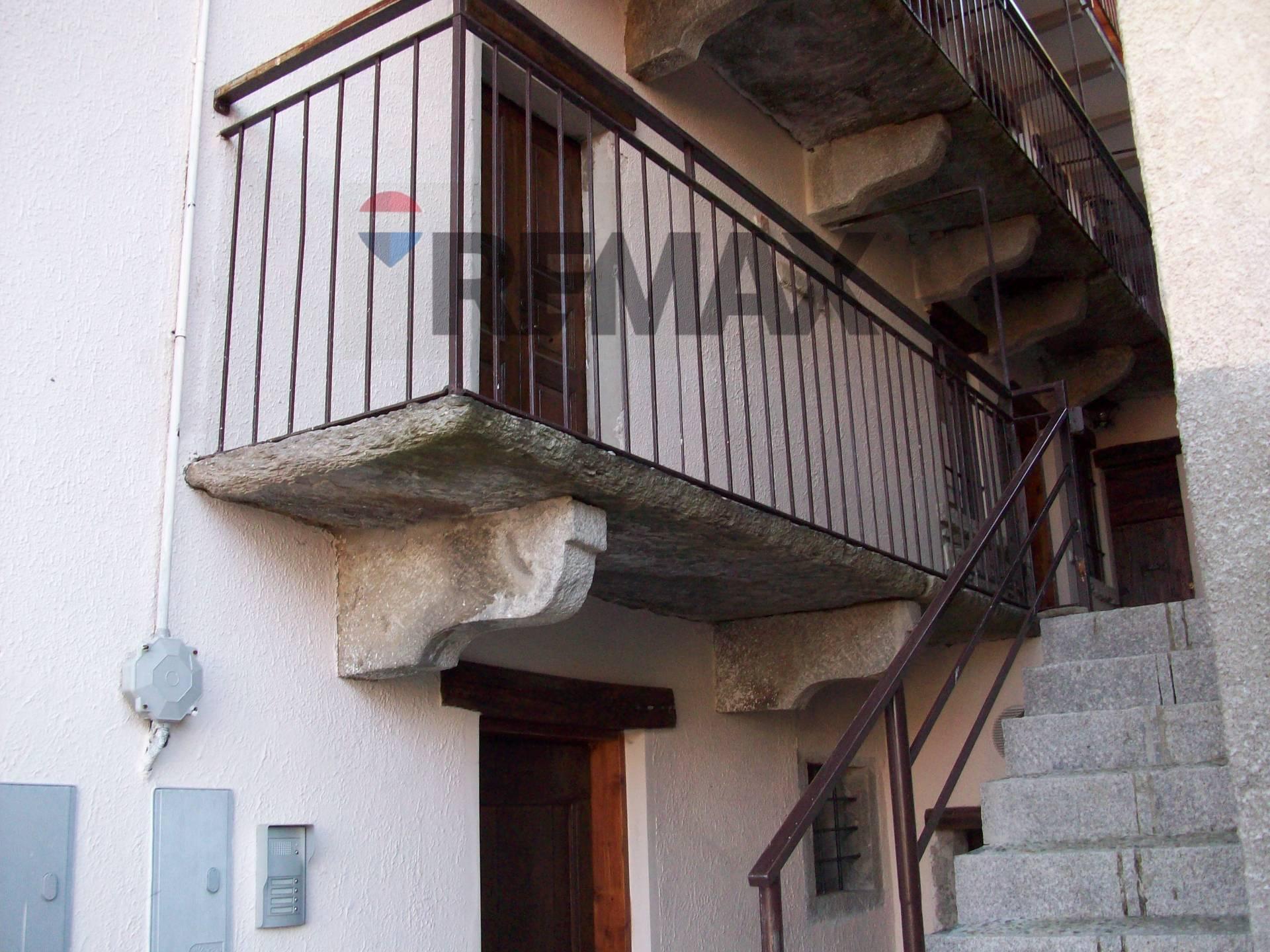 Trilocale in Via per Ganna 20, Cuasso al Monte