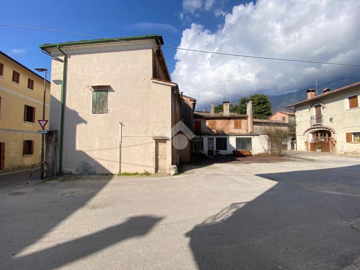 Casa indipendente in Via Val d'Aosta 29, Pieve del Grappa