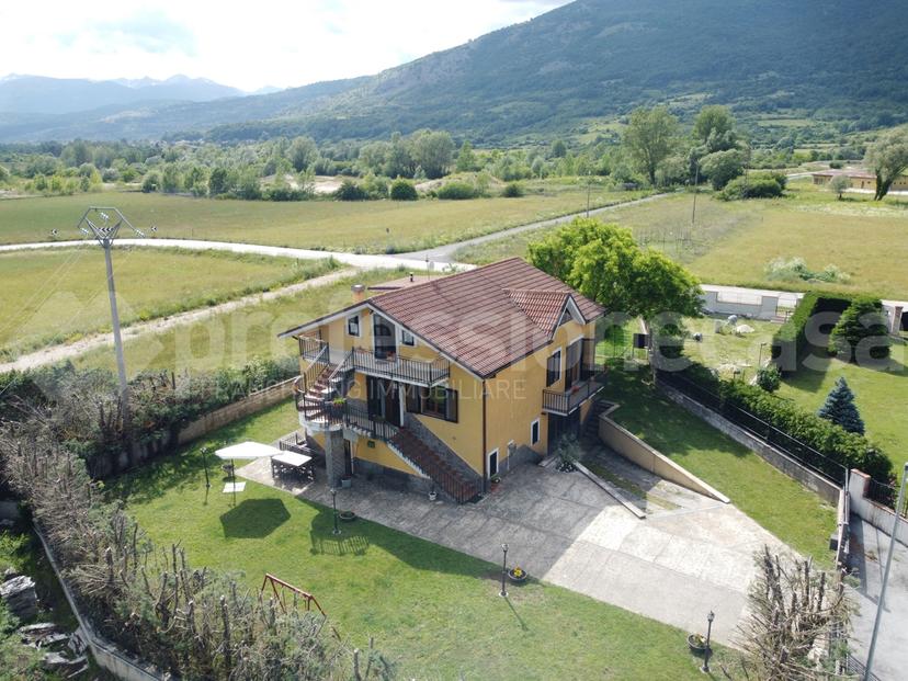 Villa in Via dei Due Ponti 14, Castel di Sangro — foto 5 di 5